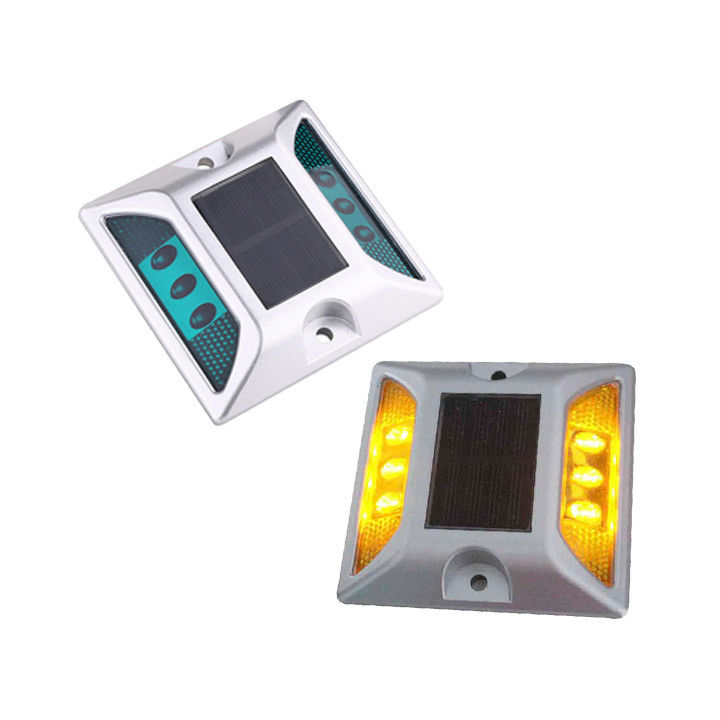 Ojos de gato de aluminio con luz solar LED parpadeo de la carretera Ojos de gato para la seguridad del tráfico