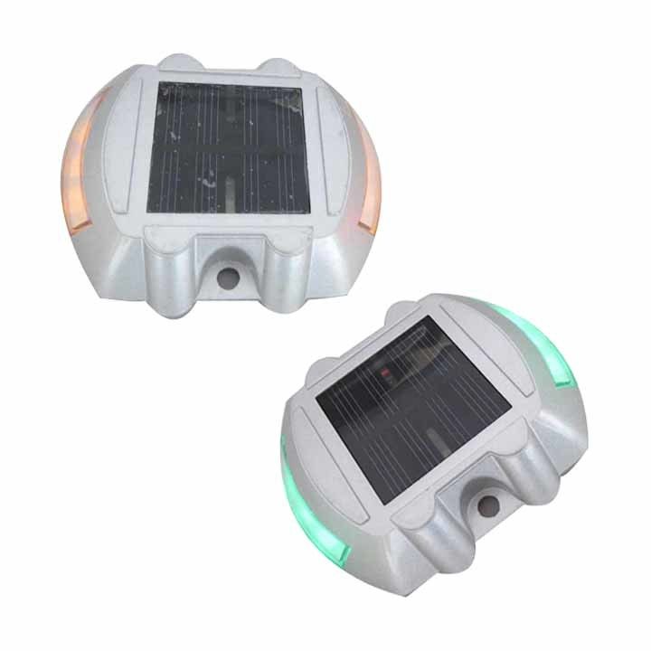 Alta visibilidad Ojos de gato solares Estrada de perchas Alto brillo LED para la seguridad vial