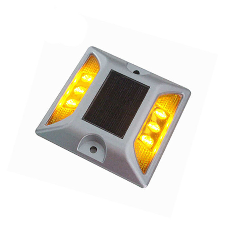 Ojos de gato alimentados por energía solar IP68 Aluminio LED Solar Road Stud Luces de pista de aeropuerto