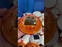 B101 Rodillos redondos de plástico solar para carreteras Reflectores de carretera con energía solar LED Luz de ojos de gato